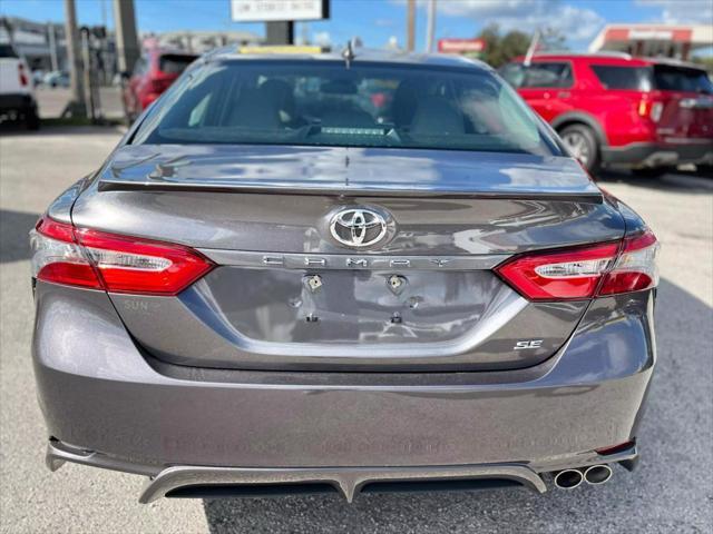 2019 toyota camry se