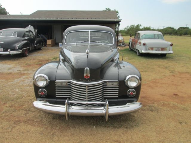 1941 cadillac series 61 4 door sedan