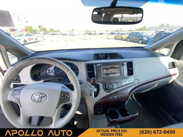 2013 toyota sienna xle
