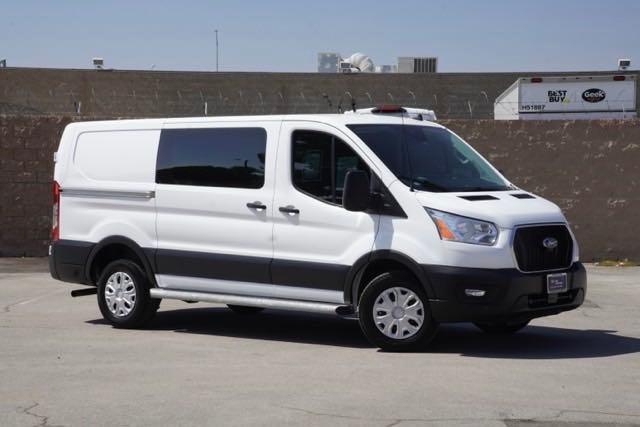 2021 ford transit-250 base