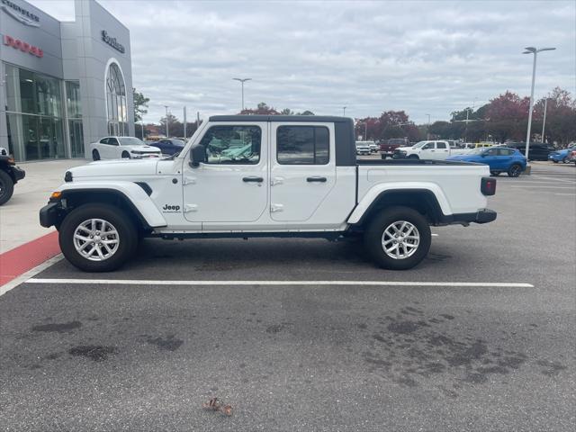 2023 jeep gladiator sport s
