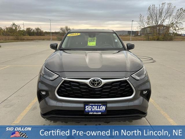 2023 toyota highlander le