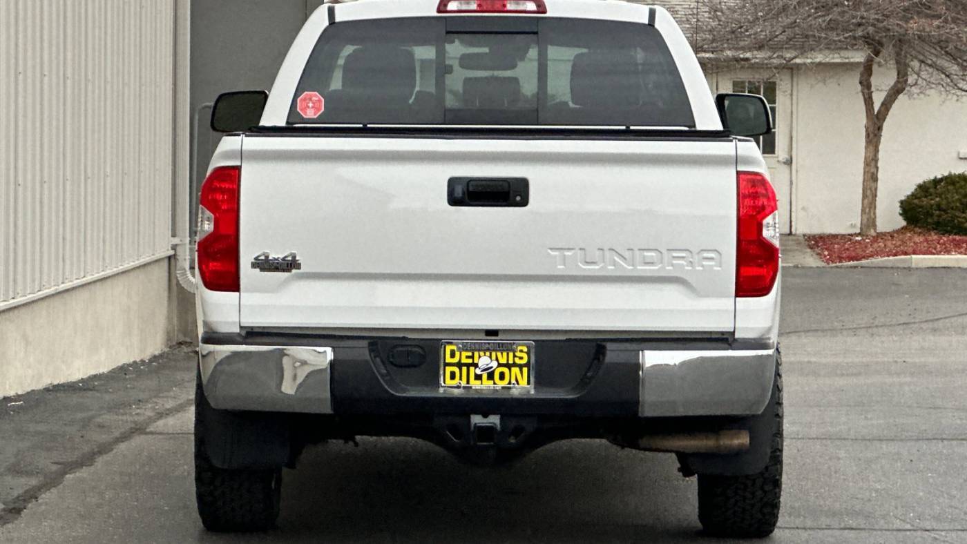 2018 toyota tundra sr5