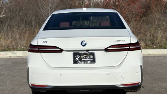2025 BMW i5