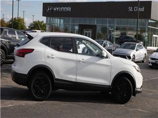 2018 Nissan Rogue Sport s