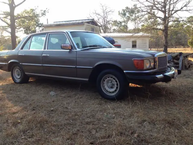 1979 mercedes 300 sd