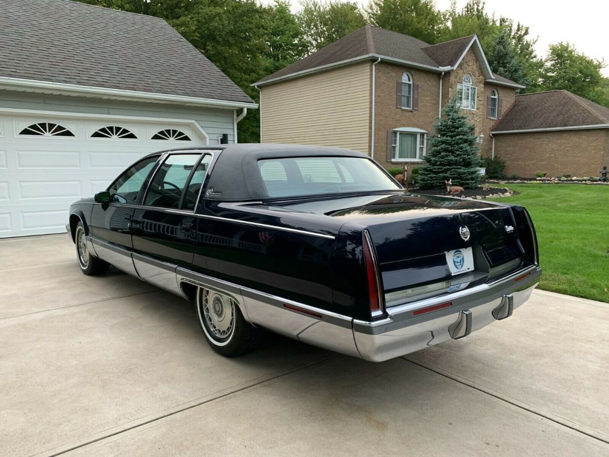 1993 cadillac fleetwood brougham * 56k miles * loaded * immaculate in & out!