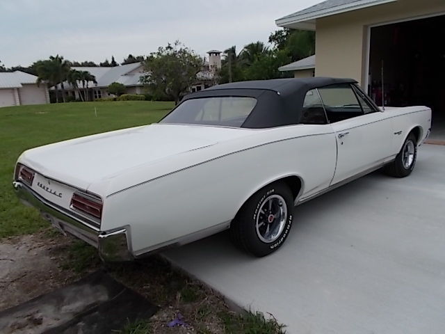 1967 pontiac tempest custom convertible - very nice !!!