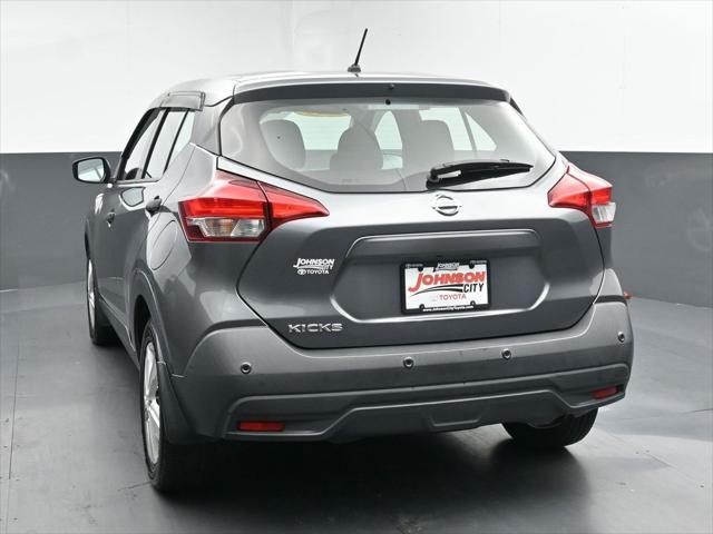 2020 nissan kicks s