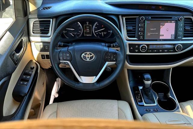 2014 toyota highlander limited
