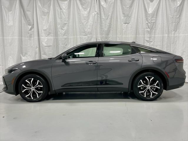2023 toyota crown xle