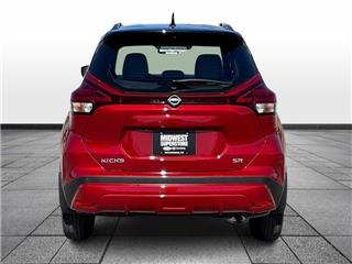 2022 Nissan Kicks sr