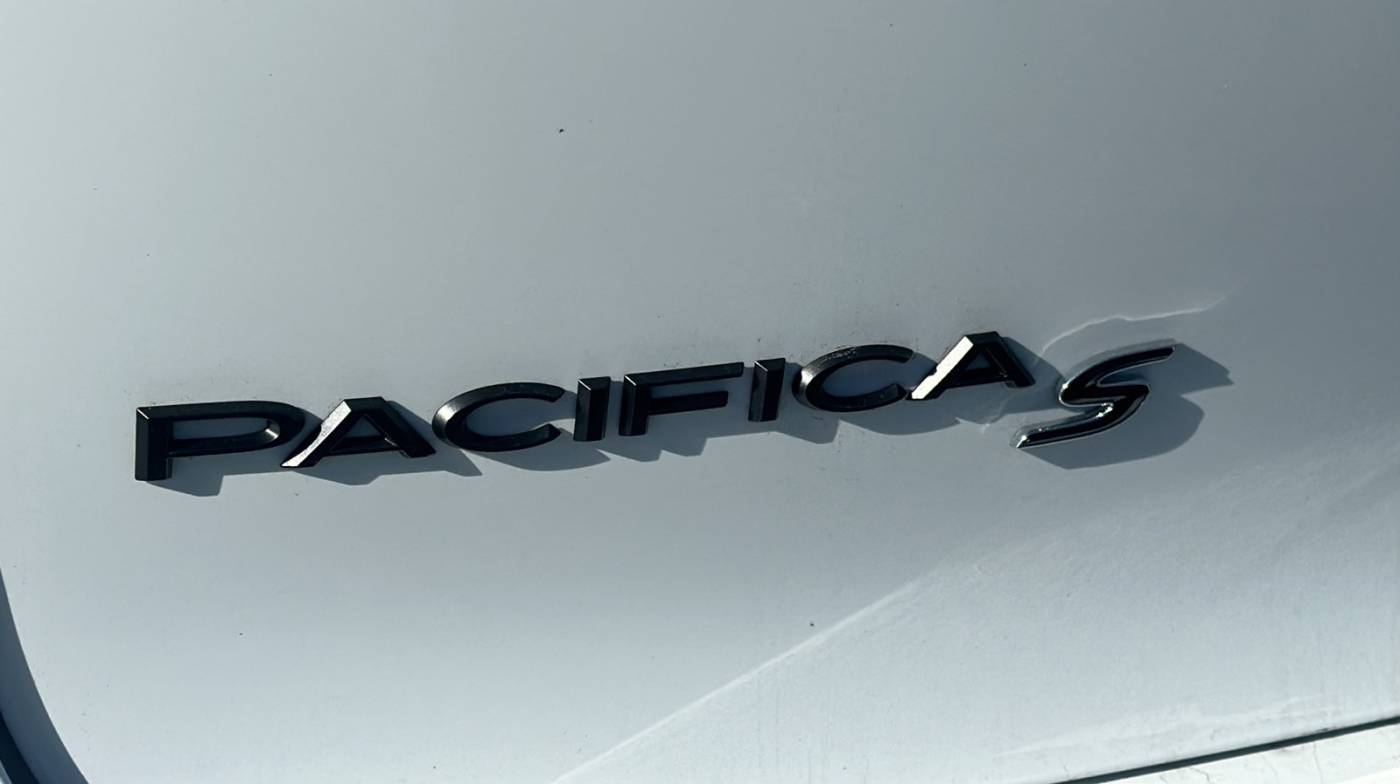 2022 chrysler pacifica limited
