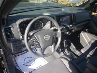 2023 Nissan Navara (Frontier) sv