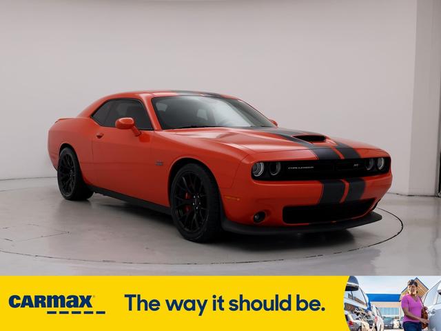 2016 dodge challenger srt 392