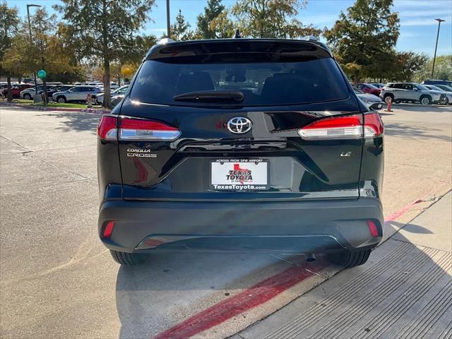 2024 toyota corolla cross le