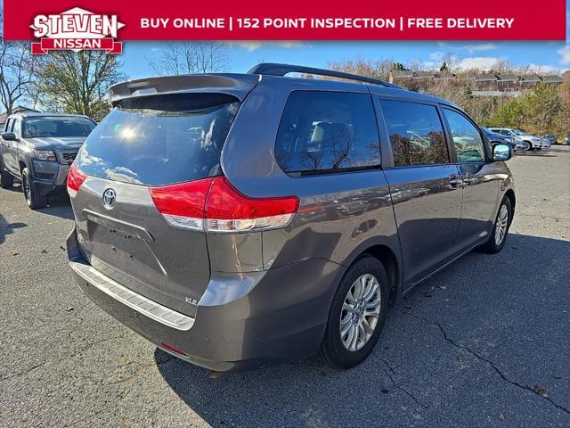 2014 toyota sienna limited
