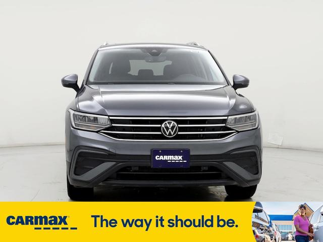 2022 volkswagen tiguan se