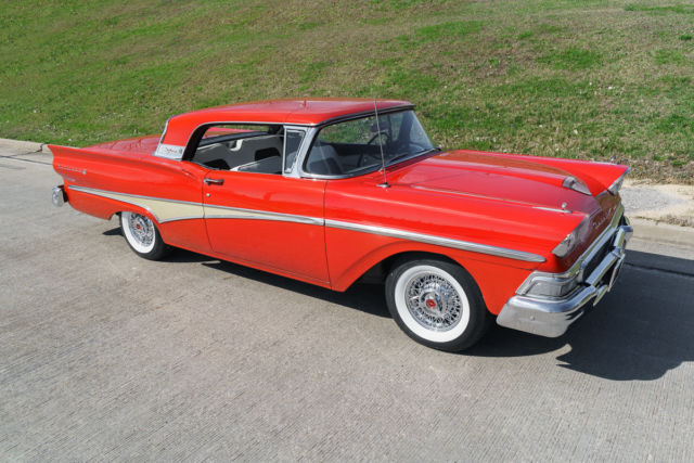 1958 ford convertible skyliner