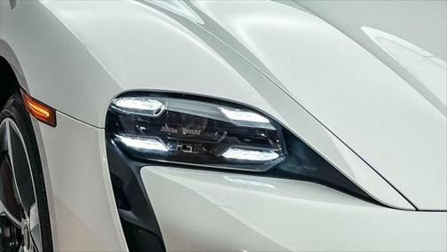 2021 porsche taycan