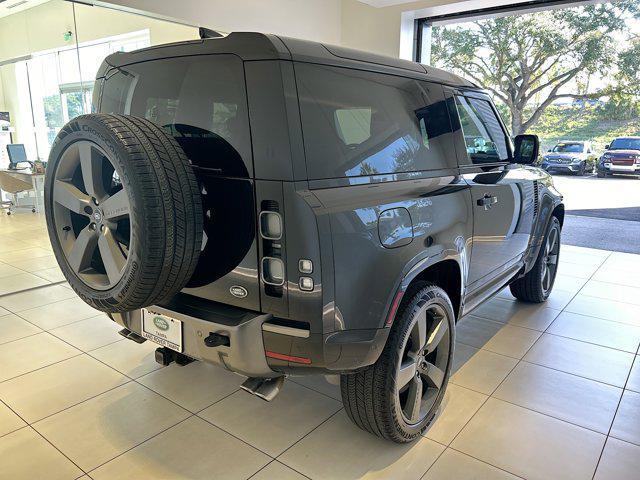 2022 land rover defender 90 carpathian edition