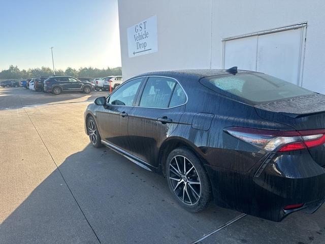 2023 toyota camry se
