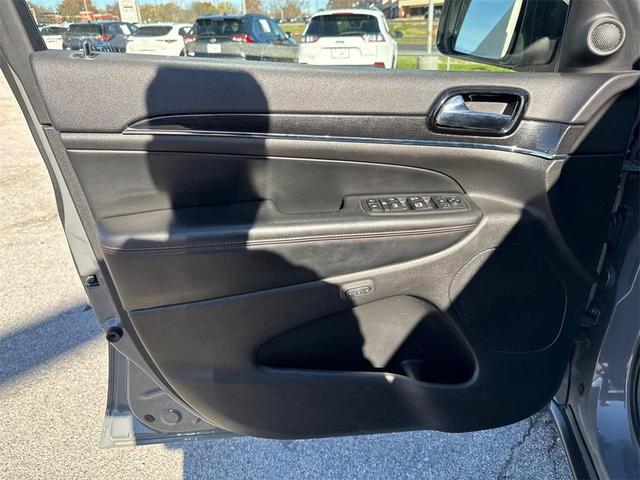 2020 jeep grand cherokee trailhawk