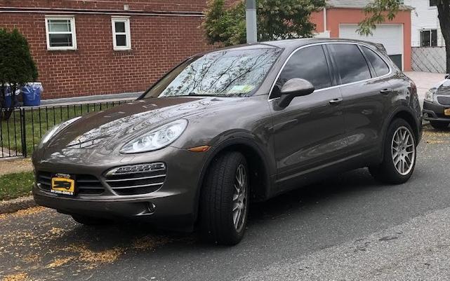 2012 porsche cayenne base