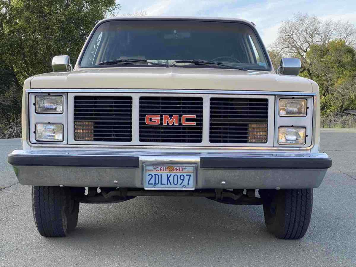 1987 gmc r2500 suburban suv brown rwd automatic r25 conventional