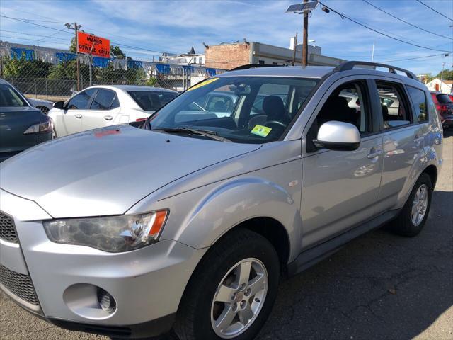 2010 mitsubishi outlander es