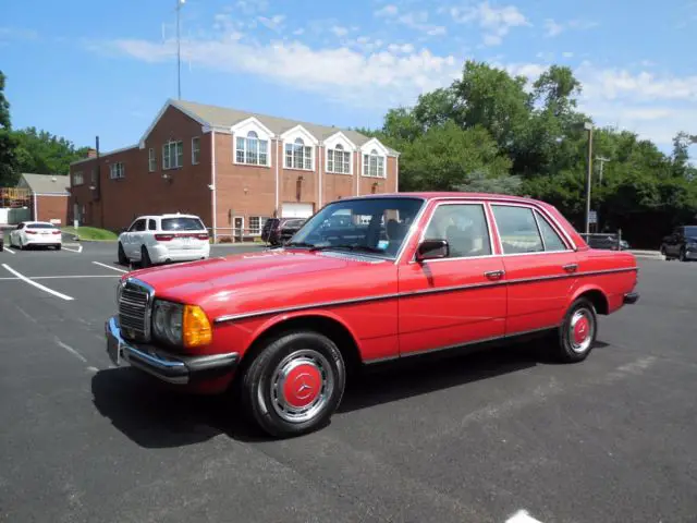 1977 mercedes benz 200d manual , 68k original miles, right hand drive! rare 123