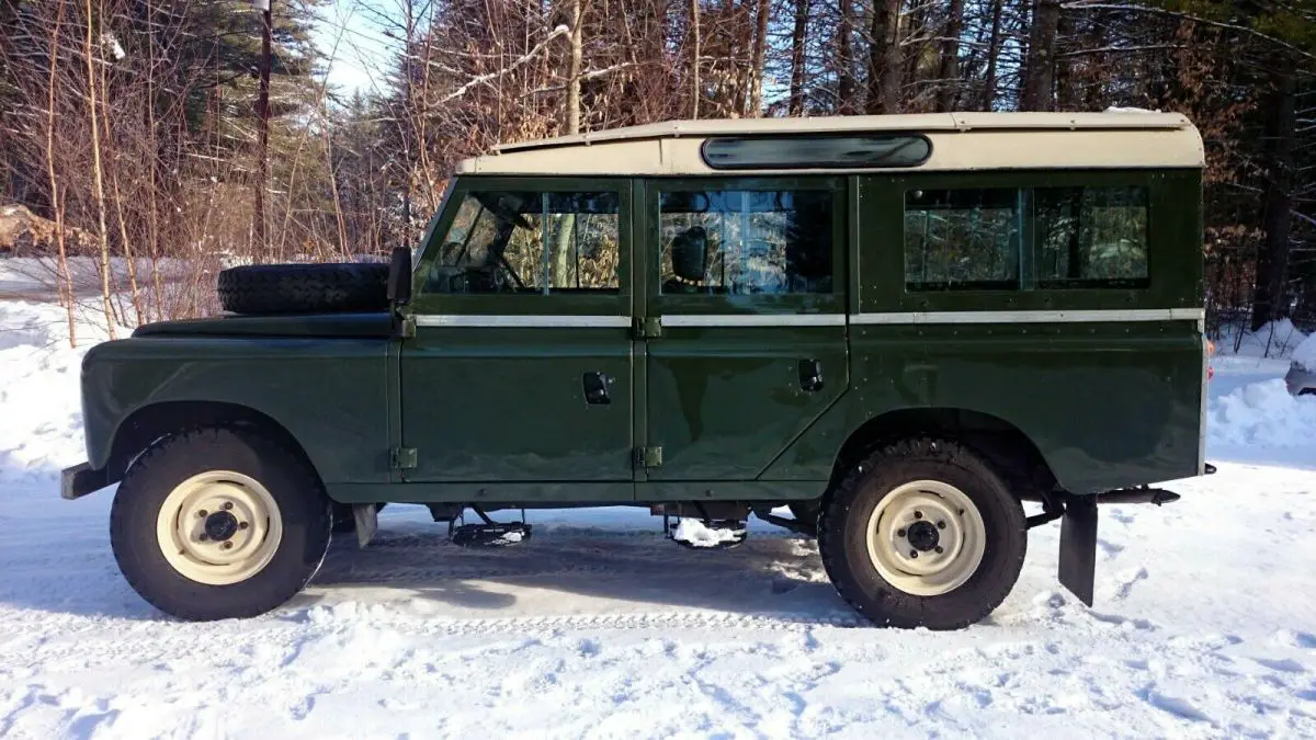 1984 land rover series 3 109 v8 station wagon (stage one)