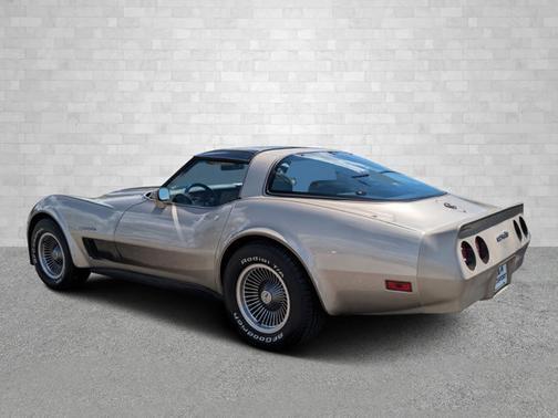 1982 chevrolet corvette in co bluffs, iowa