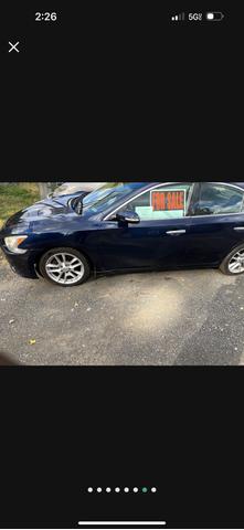 2010 nissan maxima sv