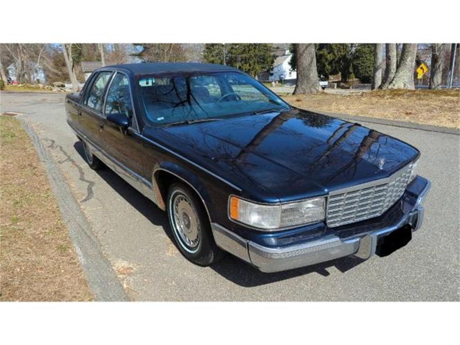 1993 cadillac fleetwood in cadillac, michigan