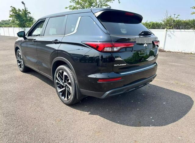 2022 mitsubishi outlander es 2.5 s-awc