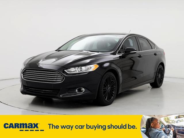 2016 ford fusion se
