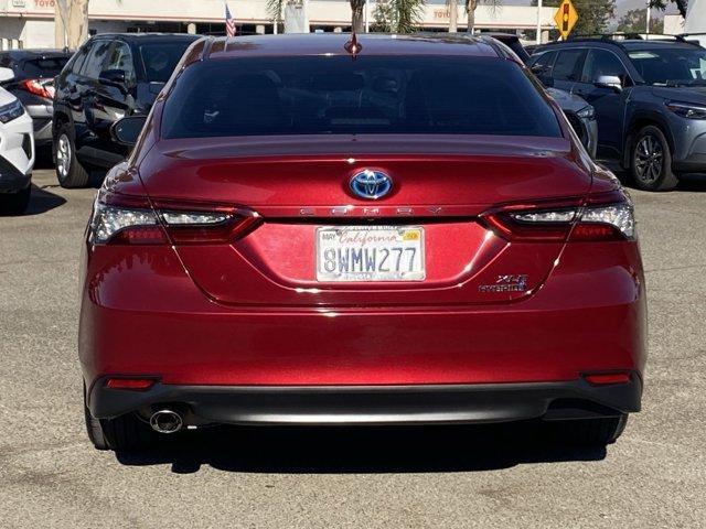 2021 toyota camry hybrid xle