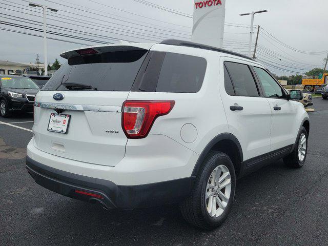 2016 ford explorer base