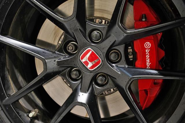 2024 honda civic type r base