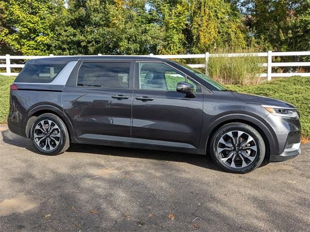 2022 kia carnival ex