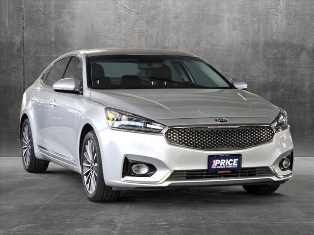2017 kia cadenza premium