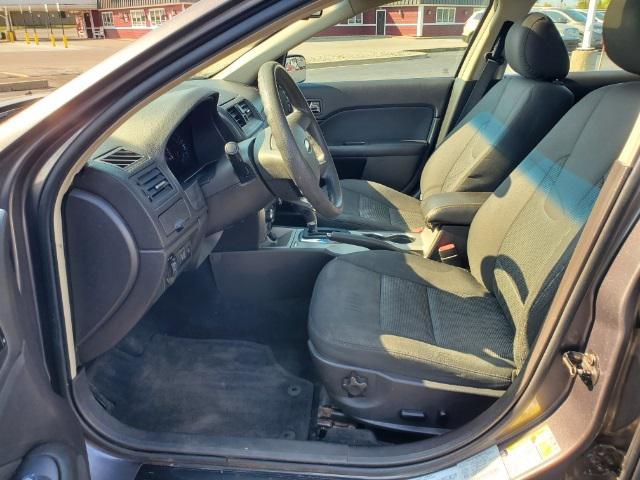 2011 ford fusion se