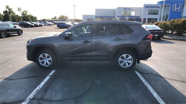 2021 toyota rav4 le
