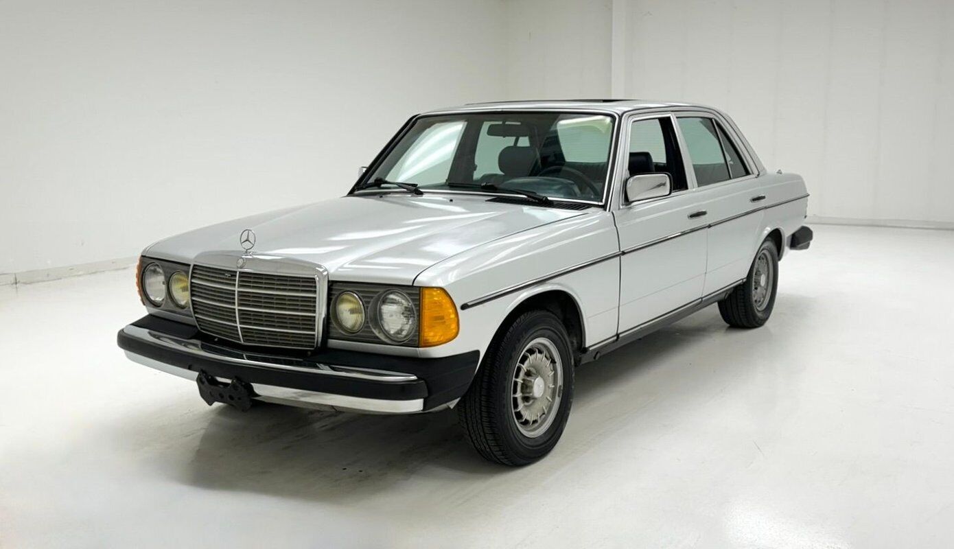 1984 mercedes-benz 300-series sedan