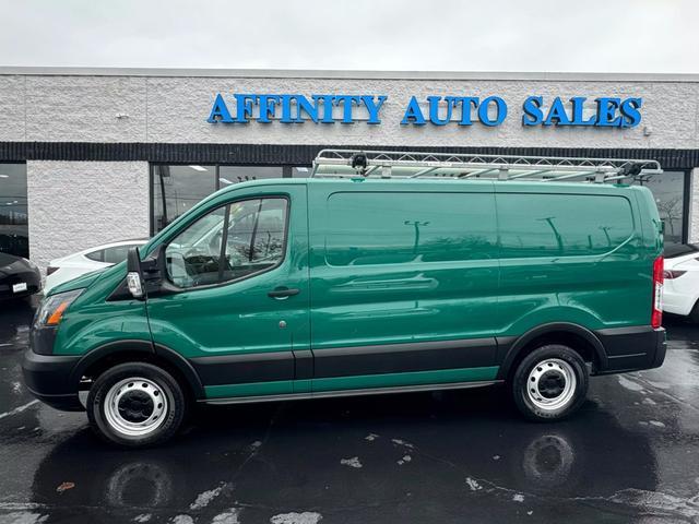 2019 ford transit-150 base