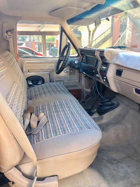 '84 ford f250 4x4, 460 ci v8, 4 spd manual trans, new edelbrock carb, arizona