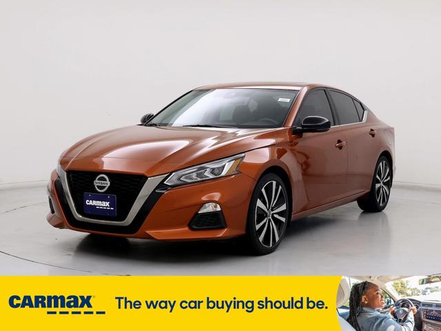 2021 nissan altima sr