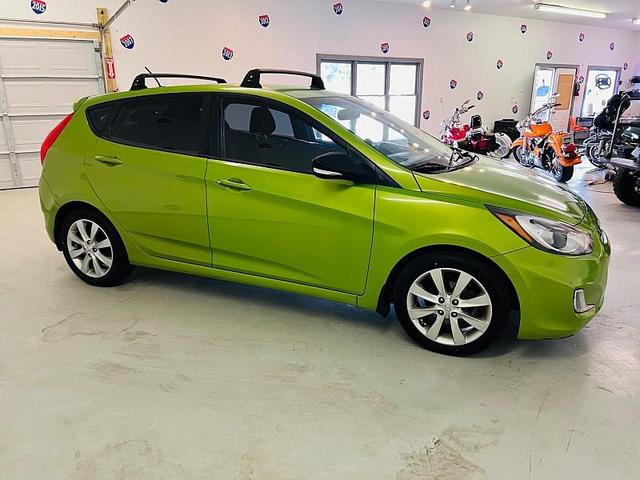 2013 hyundai accent se