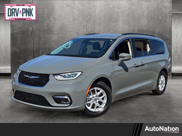2022 chrysler pacifica touring l